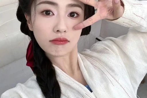 狗仔爆娱圈恋情大瓜关晓彤突遭牵连与王安宇恋爱传闻早有真相